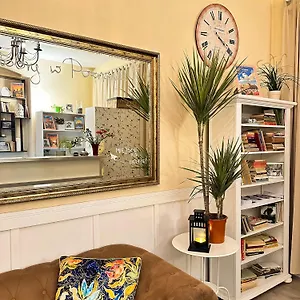  Ostello Explorer Hostel&apartment Stare Old Town